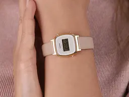 Годинник Casio LA670WEFL-4A2EF - мініатюра 3