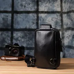 Сумка-слінг для чоловіків з натуральної шкіри Vintage 22955 чорна