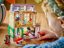 Конструктор LEGO Friends Музична крамниця і квартира 483 деталі (42653) - мініатюра 15
