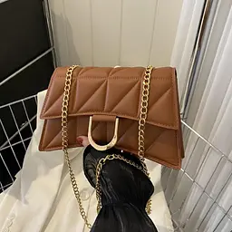 Кросбоді вигнутої форми в еко-шкірі з геометричним візерунком Lilly P4-378C коричнева - мініатюра 3