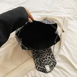 Стильна жіноча сумка з еко-шкіри лео Lilly P1-1603LG сіра - мініатюра 5