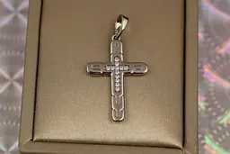 Хрестик Xuping Jewelry священне сяйво 2.7 см сріблястий