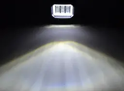 Світлодіодна додаткова LED фара квадратна 95x73x60 mm / дальнє світло / Лінза з ДХО / 20W / 10-30V / 1 шт. - мініатюра 3