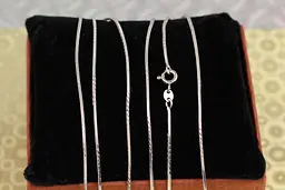 Ланцюг Xuping Jewelry квадратний жгут з малюнком 45 см 1 мм сріблястий