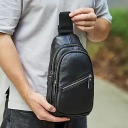 Чоловіча нагрудна сумка бананка зі шкіри на плечі 31х17х9 Tiding Bag 79906 чорна 17 см
