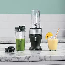 Фітнес-блендер Ninja 700W Slim Blender & Smoothie Maker QB3001EUS - мініатюра 7