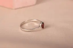 Каблучка з білого золота з гранатом 19 K-0009 - мініатюра 8