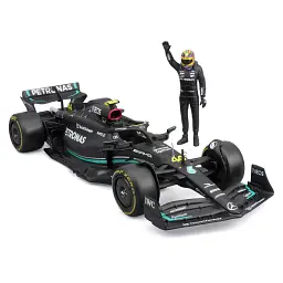 Масштабна модель автомобіля Bburago Автомодель з фігуркою - Mercedes-AMG F1 W14 E Performance, 1:24 (18-28037) - мініатюра 7