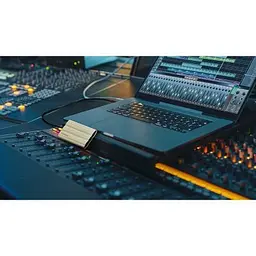 Накопичувач SSD USB 3.2 2TB T7 Shield Samsung (MU-PE2T0R/WW) - мініатюра 6