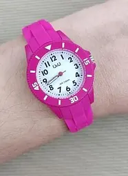 Годинник Q&Q V26A-005VY