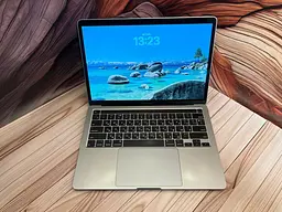 Ноутбук Apple MacBook Pro 13" 2020 i7-1068NG7/32/512 (C02DH13YML85) Б/в