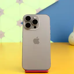 Смартфон Apple iPhone 16 Pro 128GB Natural Titanium (MYNG3) Б/У [175237]