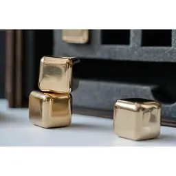 Золоті сталеві кубики для віскі Whiskey Stones у дерев'яній коробці - 12 кубиків для охолодження віскі - мініатюра 7