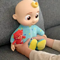 М’яка іграшка CoComelon Roto Plush Джей Джей час сну зі звуком (CMW0032) - мініатюра 12