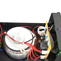 Стабілізатор напруги EnerGenie EG-AVR-D2000-01 2000VA, 2xSchuko 1200 Вт (EG-AVR-D2000-01) - мініатюра 5