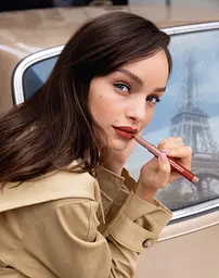 Помада-олівець для губ L'Oréal Paris Matte Lip Crayon, відтінок 110 (Червоний), 1,3 г (A9975900) - мініатюра 4