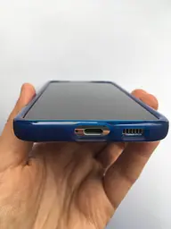 Оригінальний протиударний чохол Tech21 Evo Check для Samsung Galaxy S22 (6.1") Blue (T21-9408) - мініатюра 10