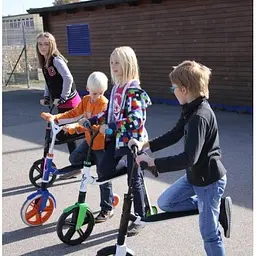 Самокат-трансформер Scoot and Ride Highwayfreak кольоровий (SR-202310-WHITE-PINK-YELLOW) - мініатюра 5
