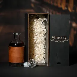 Подарунковий набір віскі Whiskey Stones №11 графин Larus у дерев'яному пеналі - мініатюра 4