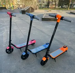 Дитячий електросамокат GIANT Kids ES1 LED Синій - мініатюра 8
