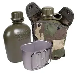 Фляга з чашкою та чохлом Mil-Tec woodland 14506020
