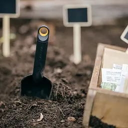 Садовий совок Fiskars Solid 1071899 - мініатюра 5