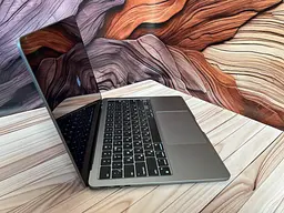 Ноутбук Apple MacBook Air 13.6" 2022 M2/24/512 (MXL579W0R4) Б/в - мініатюра 4
