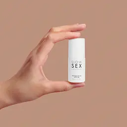 Олія для збудження Bijoux Indiscrets Slow Sex Arousal Oil Cbd, 30 мл - мініатюра 3