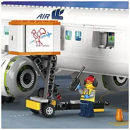 Конструктор LEGO City Пасажирський літакт, 913 деталей (60367) - мініатюра 7
