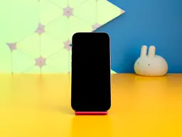 Смартфон Apple iPhone 16 Pro 256 ГБ натуральний титан (MYNL3) б/в [176141] - мініатюра 4