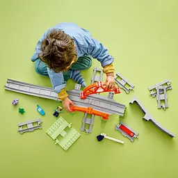 Конструктор LEGO DUPLO Додатковий набір. Залізничний міст і колії 42 деталі (10426) - мініатюра 6