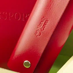 Подарунковий набір жіночий Handycover №54 (червоний) гаманець + ключниця + обкладинка на паспорт - мініатюра 7
