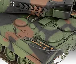 Збірна модель Revell Танк Леопард 2 A6M+ масштаб 1:35, 249 деталей (RVL-03342) - мініатюра 5