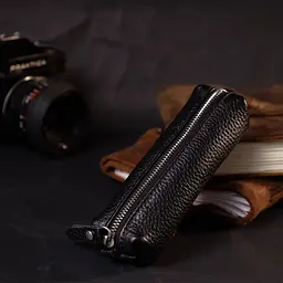 Практична шкіряна ключниця Grande Pelle 11637 чорний - мініатюра 8