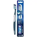 Зубна щітка Oral-B Pro-Expert Clinical м'якої жорсткості біло-зелений 1 шт.