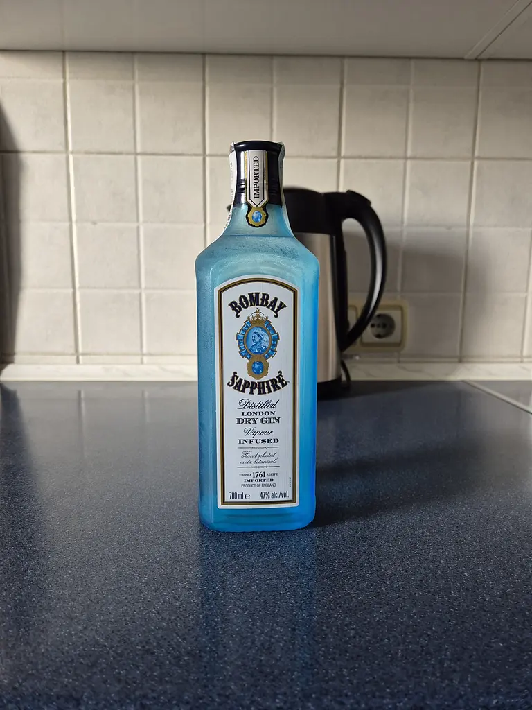 Джин Bombay Sapphire, 47%, 0,7 л (783473) купити у Києві, Україні