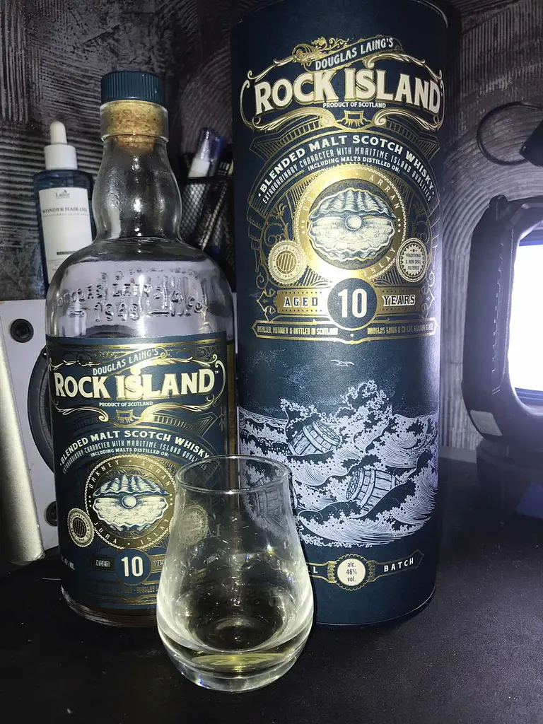Віскі Douglas Laing Rock Island 10 yo Blended Malt Scotch Whisky