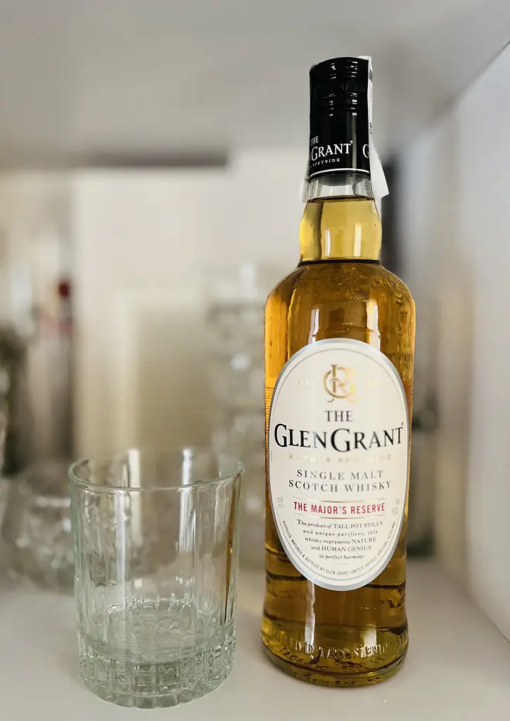 Виски Glen Grant Major`s Reserve, 40%, 0,7 л (498781) купить в