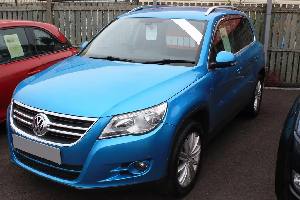 Дефлектори вікон вітровики для Volkswagen Tiguan 2007-2017 4 шт (Auto Clover) - фото 4