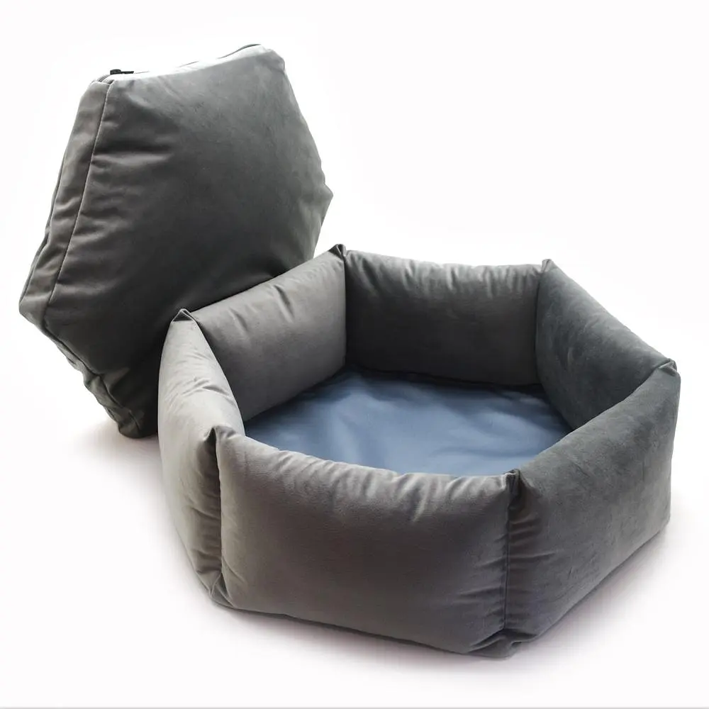 Лежак для маленьких собак та котів Zoo-hunt шестикутний Тедді сірий №1 43х15 см - фото 3