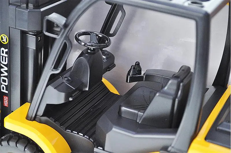 Іграшковий навантажувач на радіокеруванні вилковий акумуляторний Engineering Forklift 93309, в коробці р.47,5x16,3x25 см YG Toys - фото 3