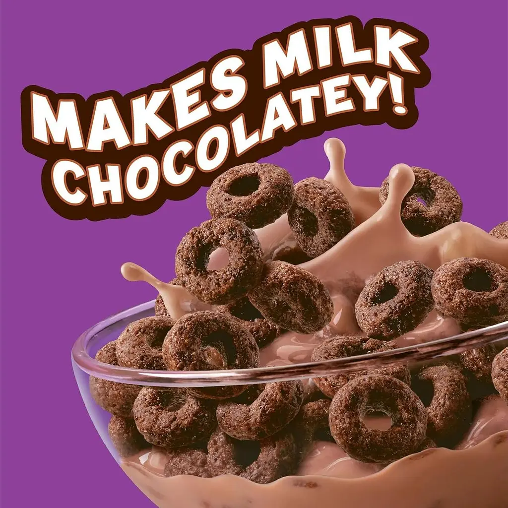 Сухий сніданок Kellogg's Cocoa Loops Makes Milk Chocolatey 470г - фото 4