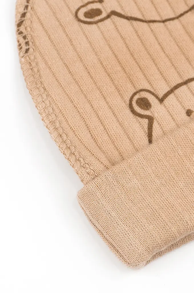 Шапочка для немовлят Bear on Coffee із зовнішнім швом інтерлок - фото 2