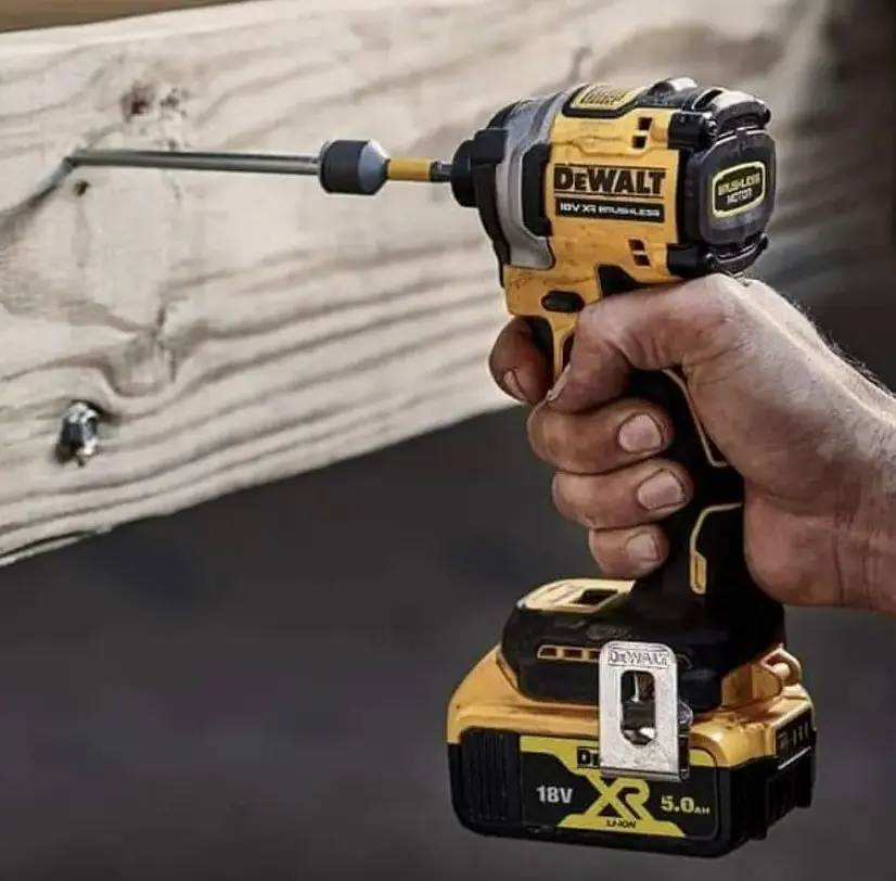 Шурупокрут акумуляторний ударний DeWalt без АКБ та ЗП DCF850N - фото 4