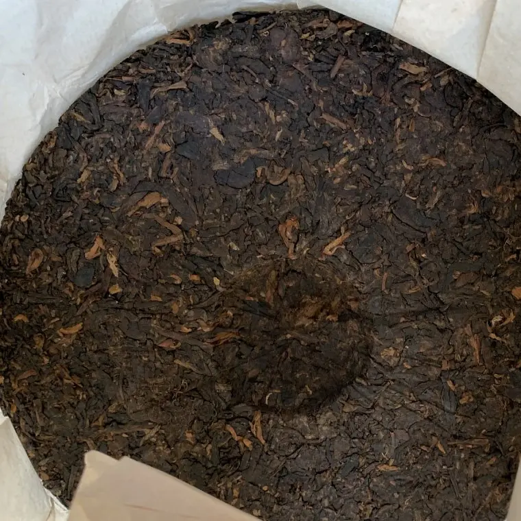 Шу пуэр Kung Fu Pu Er 2021 года блин 357 г - фото 4