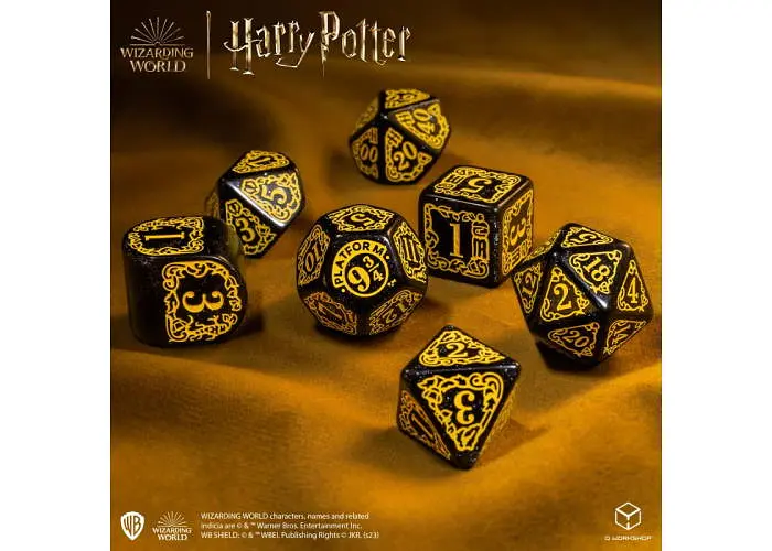 Набор кубиков Harry Potter. Hufflepuff Modern Dice Set - Black , 7 шт. (190142/2023/4/A) - фото 3
