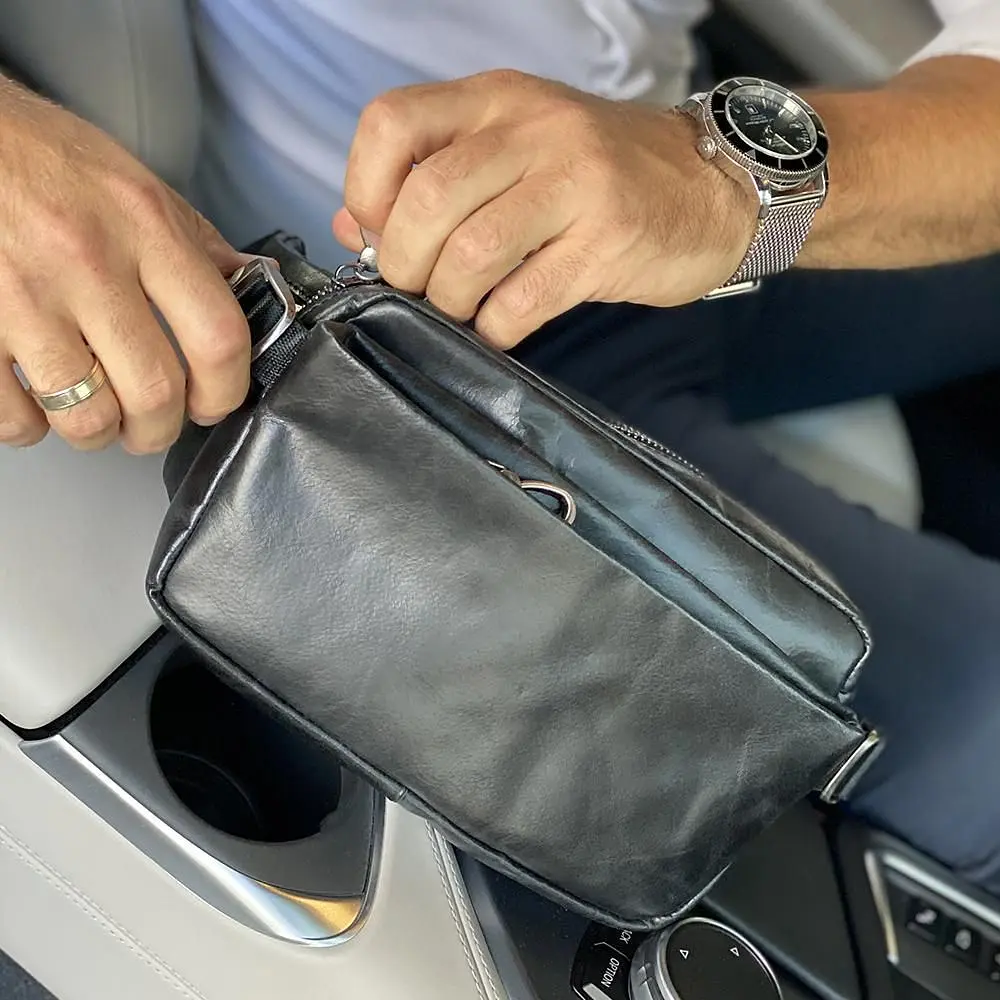 Сумка на пояс з натуральної шкіри чорна Tiding Bag 1001A - фото 6
