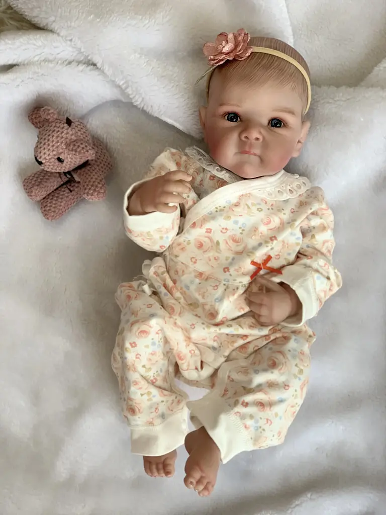 Силіконова колекційна лялька реборн новонароджена дівчинка пупс салі Reborn Dolls det0018810 - фото 2