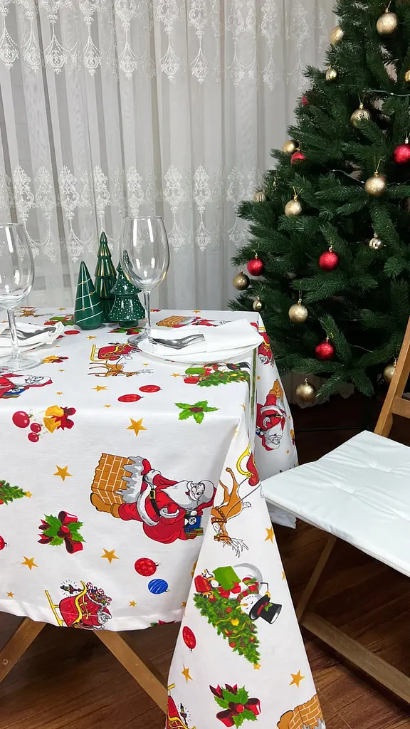 Водовідштовхувальна Скатертина з принтом Санта Клаус 170х120 см Білий - фото 4