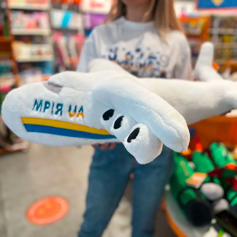 Мягкая игрушка Копиця Все буде Україна Самолет Мрія 2, 66 см (00970-52) - фото 7